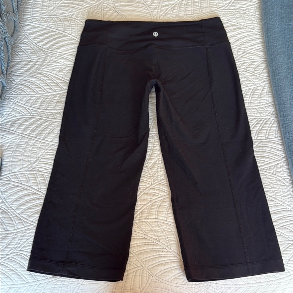 Lululemon Black Cropped Leggings